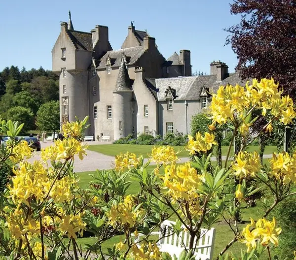 Ballindalloch Castle