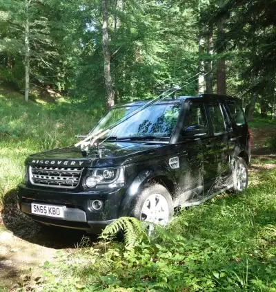 Safari tours — off-road Discovery in Speyside